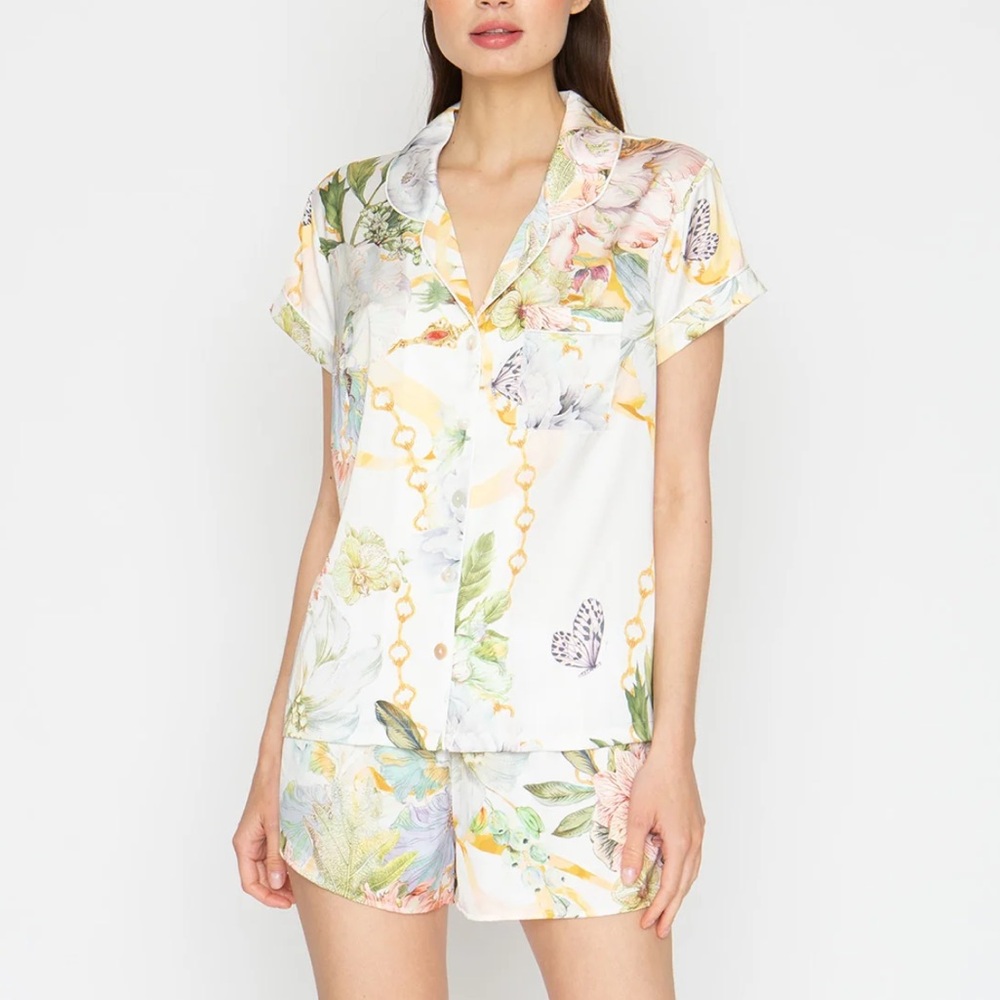 Wrap Up by VP Floral Poly Silk Short PJ Set size M